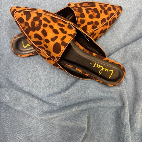 Lulu's Joelle Brown Leopard Print Flats - Picture 2 of 3
